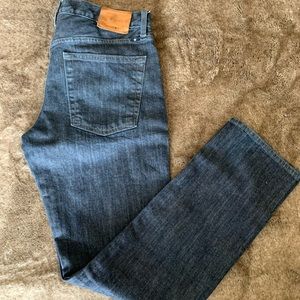 Lucky Brand Men’s 121 Heritage Slim, dark blue denim. Size 31x30